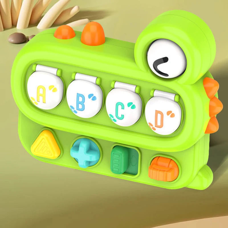 Peek & Play: Montessori Pop-Up Animals